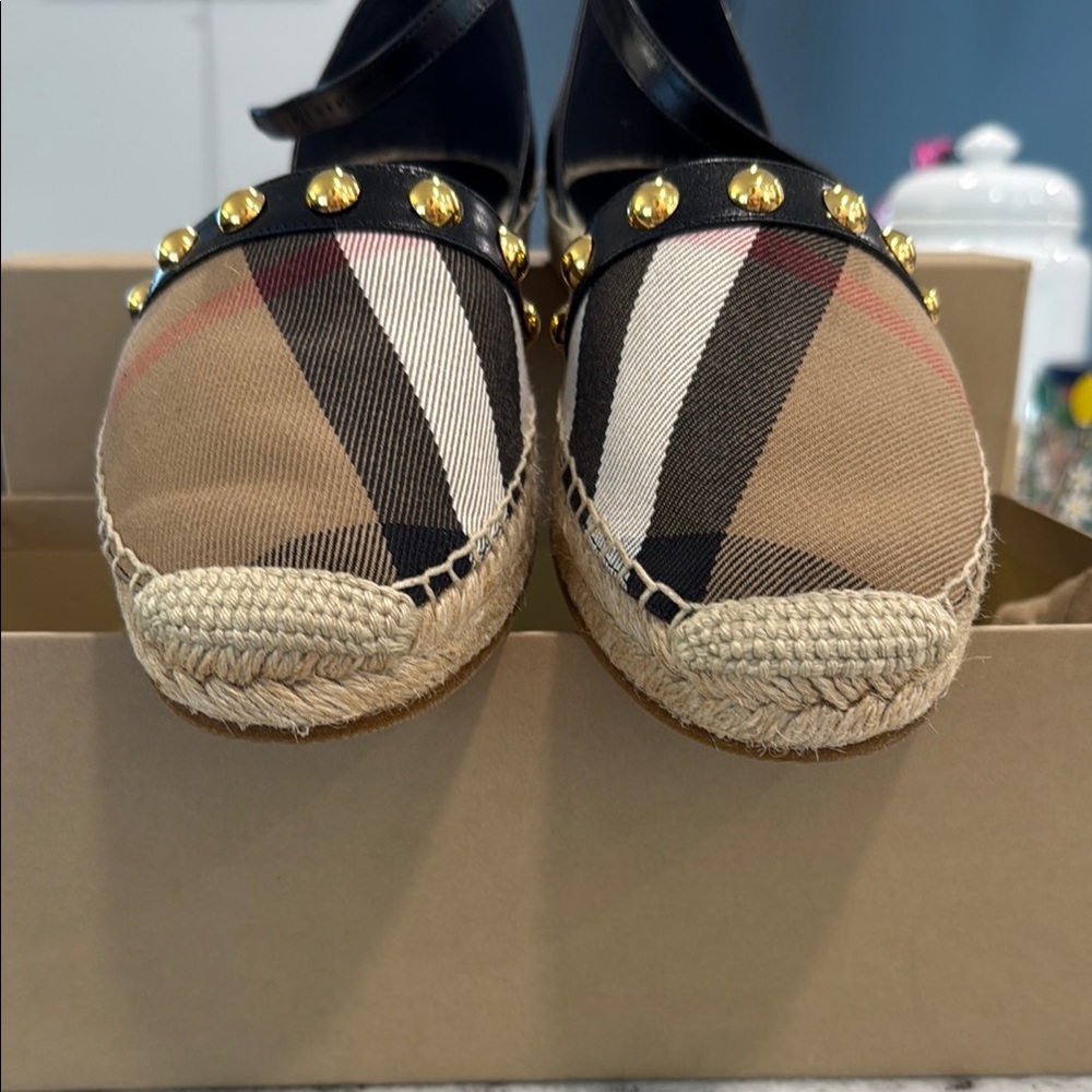 Burberry Black and Brown Espadrilles with Ankle Strap - Picture 3 of 8